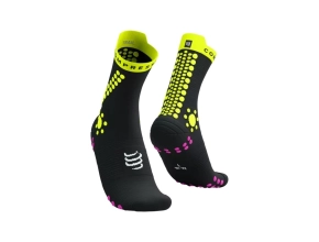 COMPRESSPORT Chaussettes Pro Racing Socks v4.0 Trail - Black/Safe Yellow